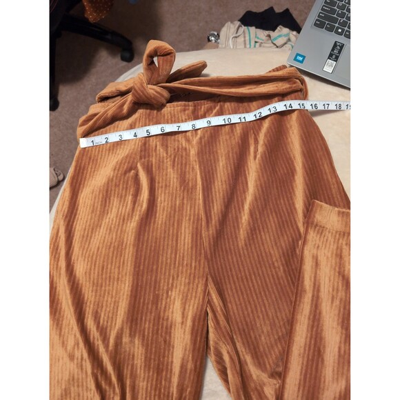 Moon River ribbed orange velvet wide legged pants size medium - Picture 2 of 6